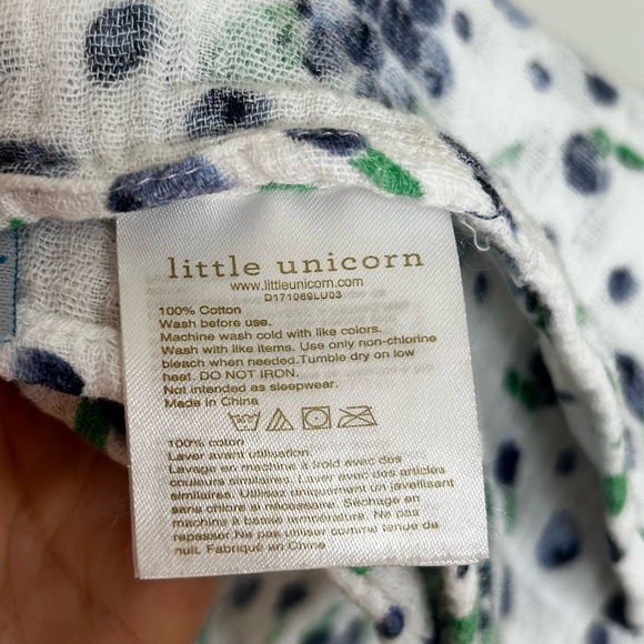 Little Unicorn Cotton Muslin Single Newborn Swaddle Organic- Blueberry Print - Picture 5 of 9